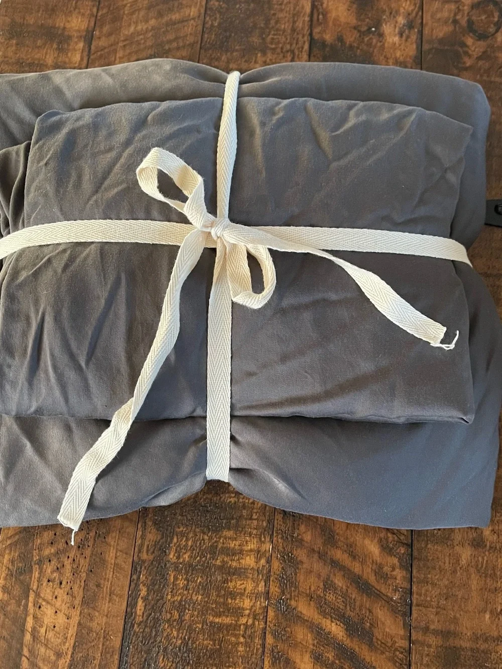 Quince Bamboo Flat Sheet And Pillowcases, King (Charcoal)